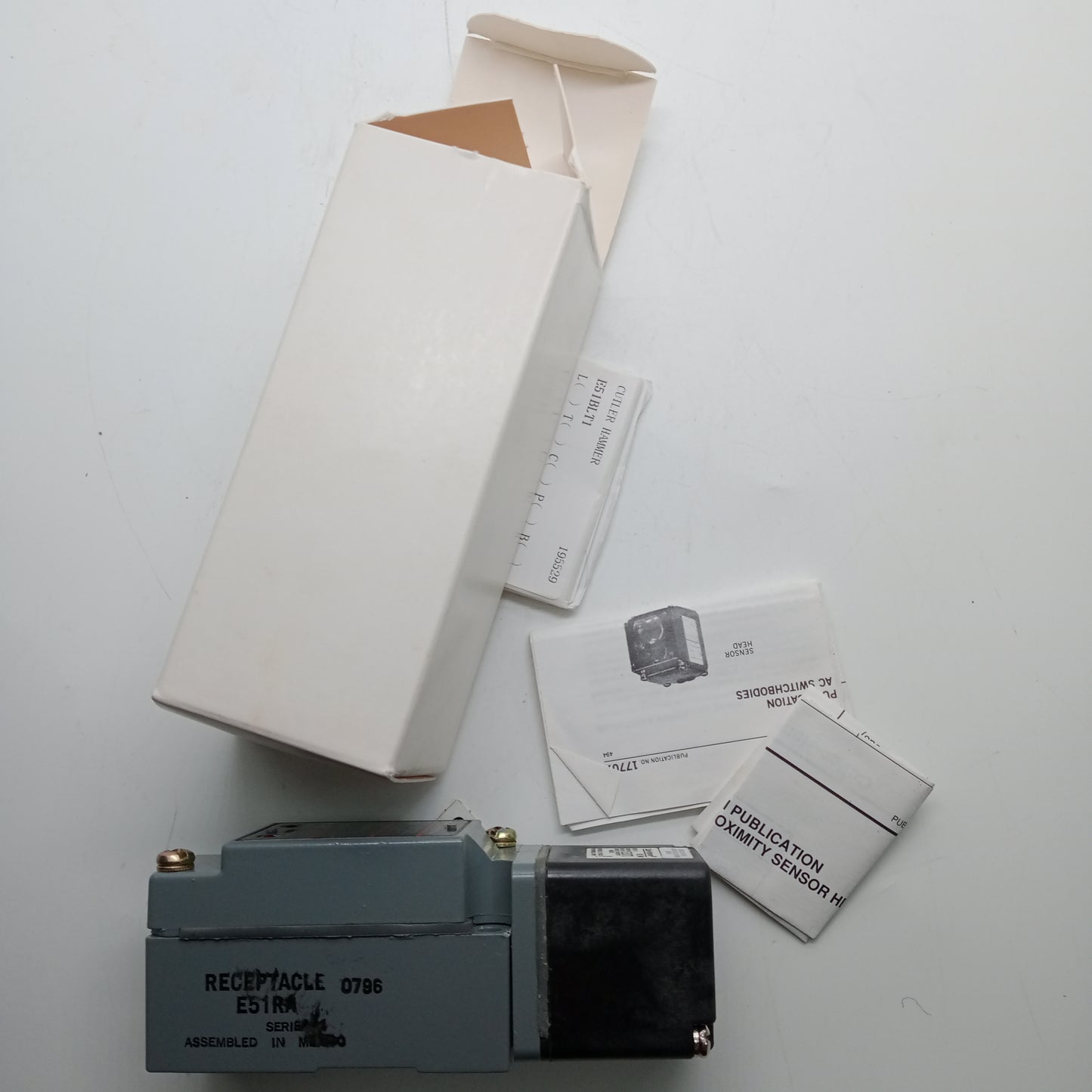 CUTLER HAMMER Proximity switch E51BLT1