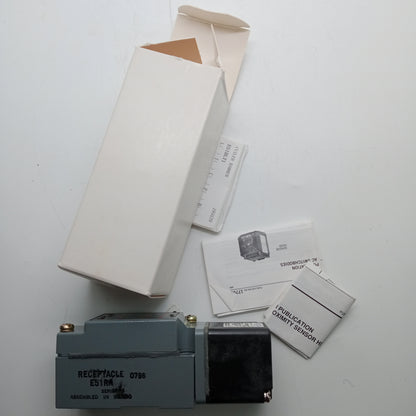 CUTLER HAMMER Proximity switch E51BLT1
