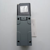 CUTLER HAMMER Proximity switch E51BLT1