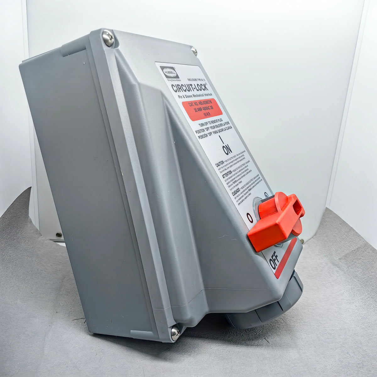 Hubbell Interlocking socket HBL420MI7W