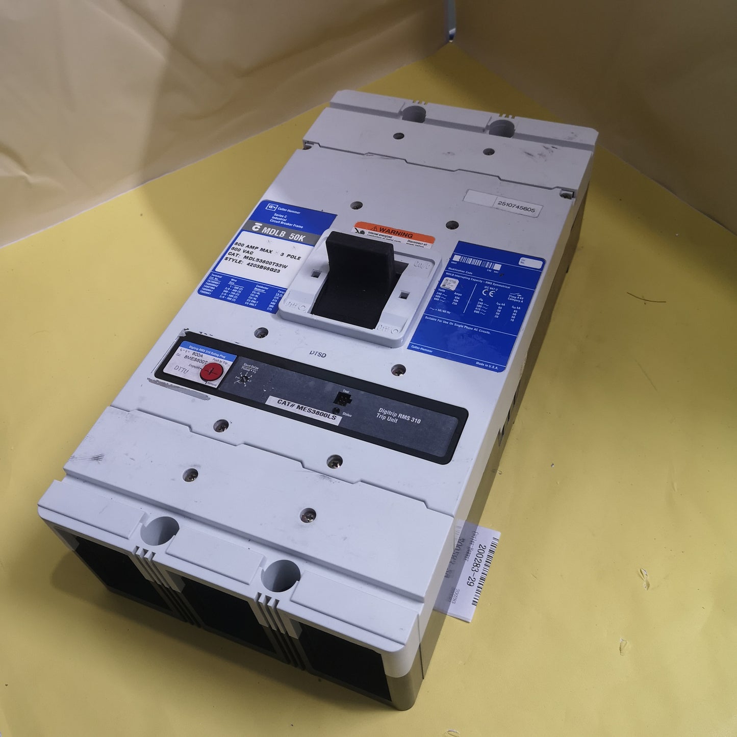 Cutler-Hammer Circuit Breaker MDLB3800T33W