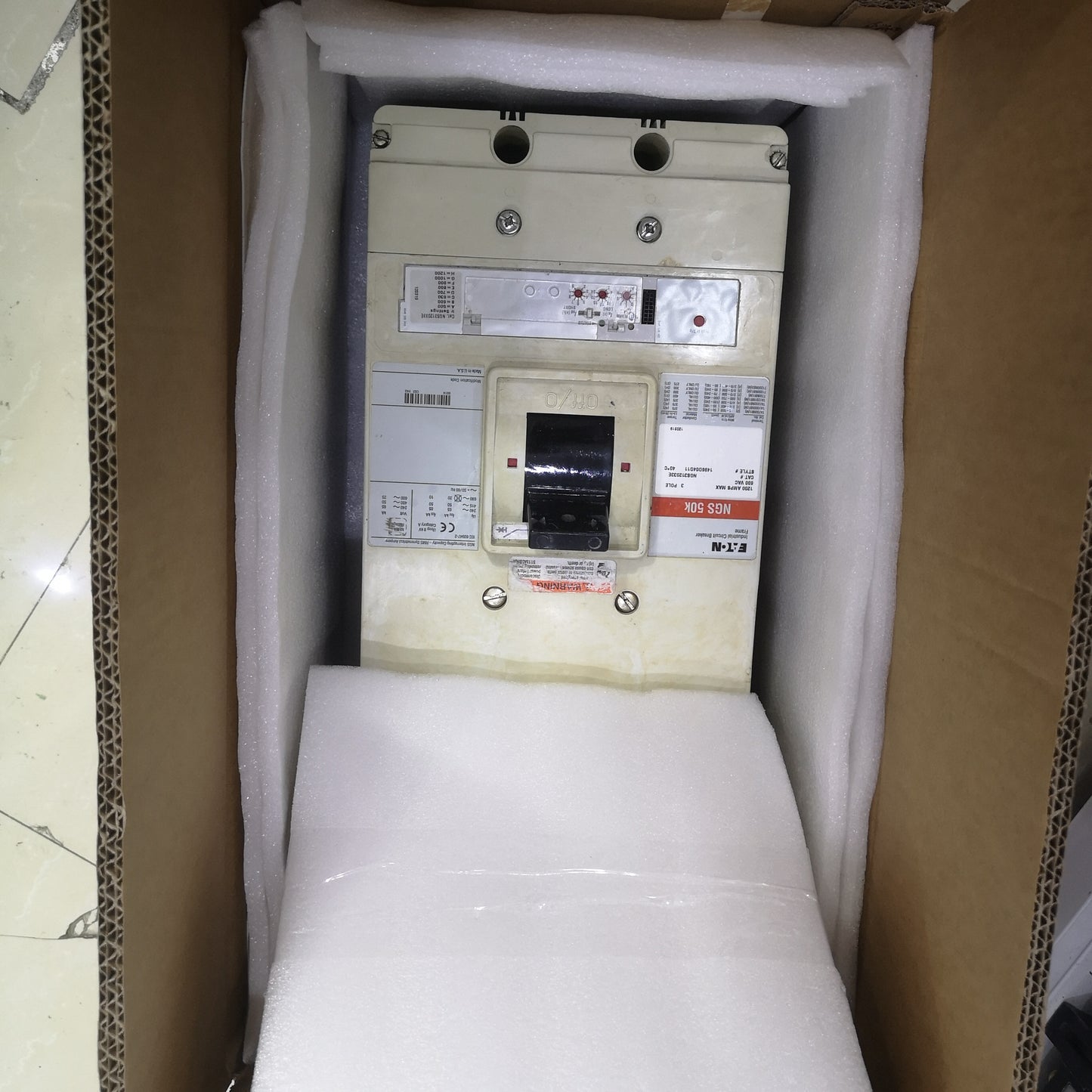 Eaton NGS312033E Circuit Breaker - Used