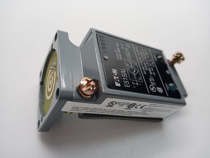 Cutler-Hammer Limit Switch Body E51SAL