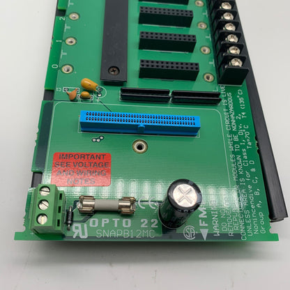 OPTO22 Install the bottom plate SNAP-B12MC