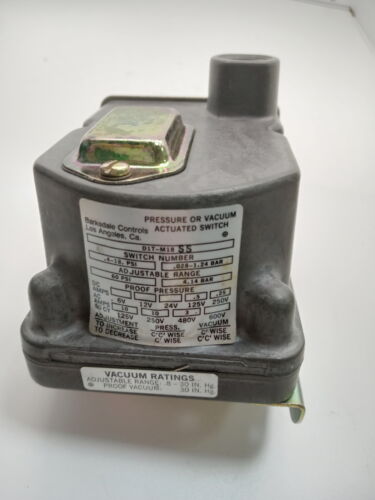 Barksdale Pressure Switch D1T-M18SS