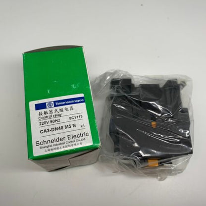 Schneider Relay CA2-DN40M5N